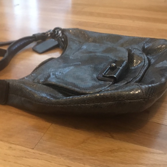 Coach embossed python snake skin shoulder bag. - Picture 12 of 13